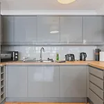 Hub - Free Parking - Sleeps 5 *