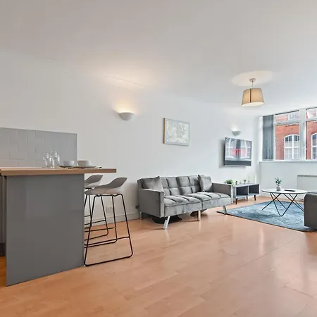 Hub - Free Parking - Sleeps 5 דירה לידס